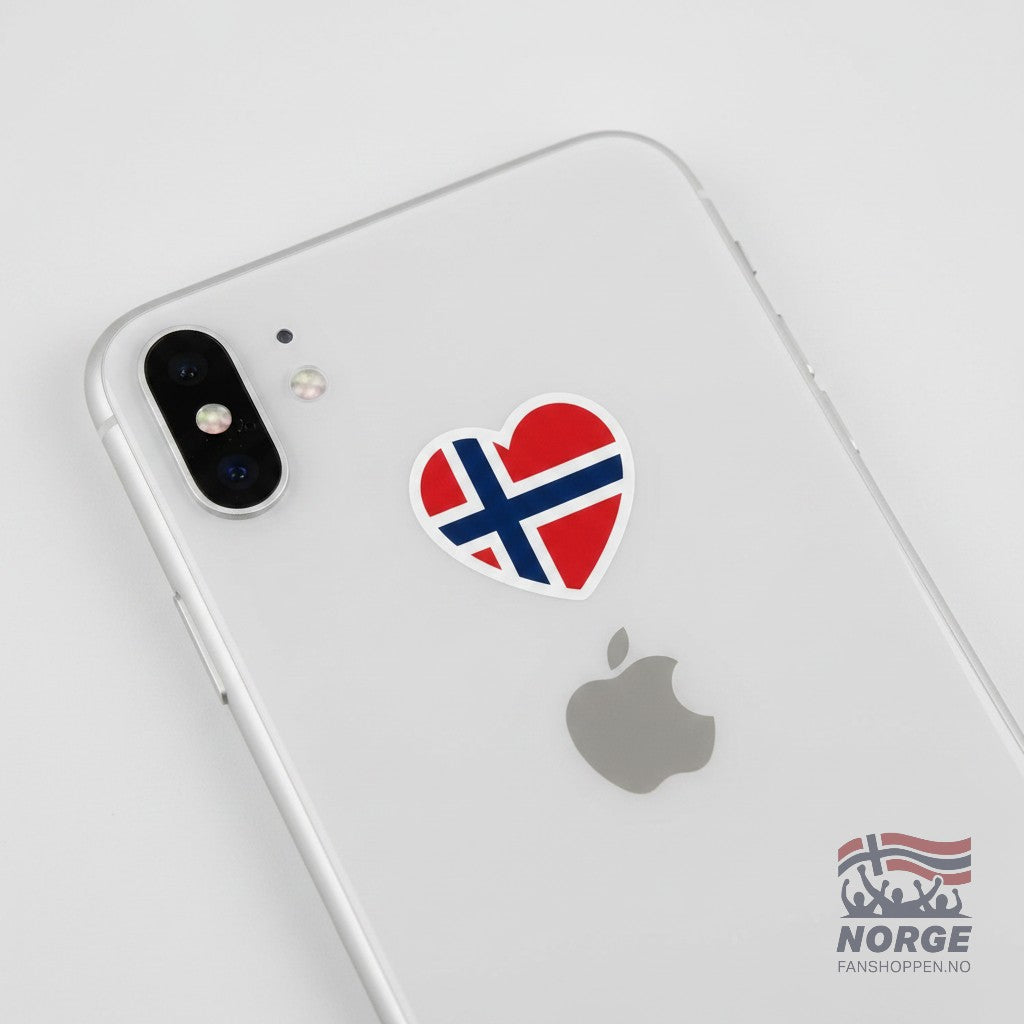 Fanshoppen Norge 8-pack stickers featuring Norwegian flag designs, hearts, map outline, and brush strokes in red, white, and blue.