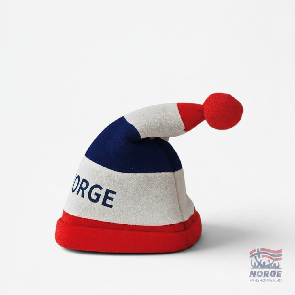 Fanshoppen Norge Ola-lua hat with Norwegian flag colors: white, blue, and red stripes, and a red pom-pom. Features 'NORGE' text.