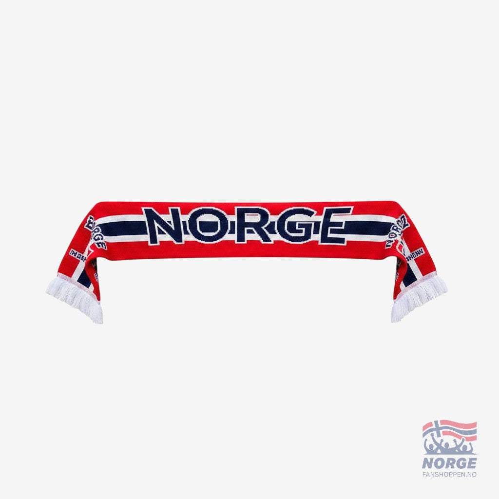 Fanshoppen Norge supporter wearing a red scarf with "NORGE" in blue and white, and a matching jersey.